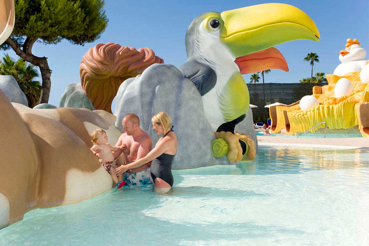 Les piscines à thème dans les campings, les hôtels et les resorts: un investissement pour le succès touristique 05