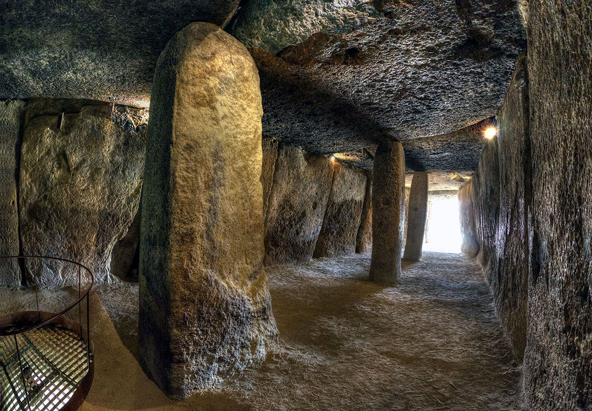 Secrets de l’architecture mégalithique: le dolmen de Menga Foto 03