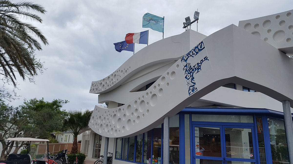 Camping-Le-Farret-(14)-Fachada