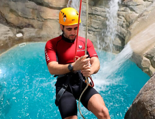 Histoire et évolution du Canyoning : un héritage d’innovation et d’aventure