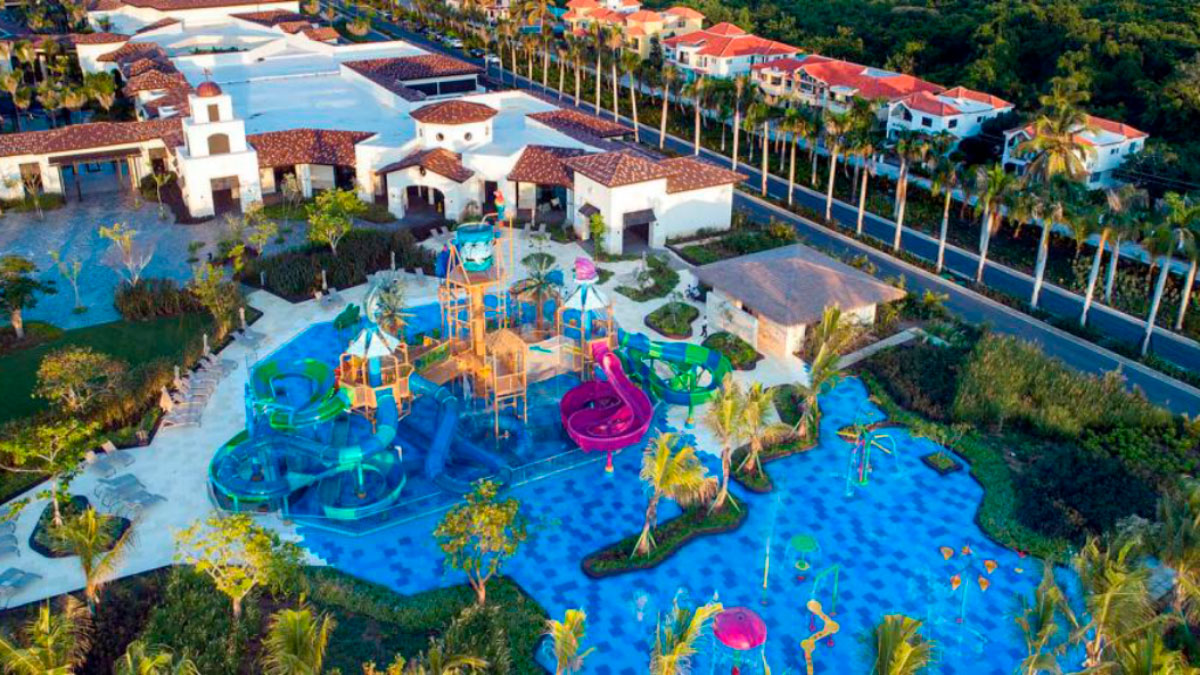 Parc aquatique dans un nouveau complexe hôtelier du groupe Lopesan à Punta Cana, en République dominicaine