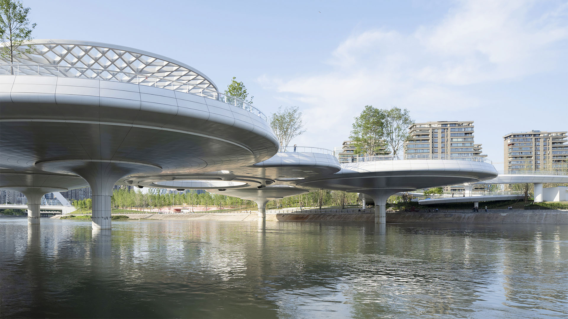 The-Jiaozi-Pedestrian-Bridge_-Chengdu_-China-02