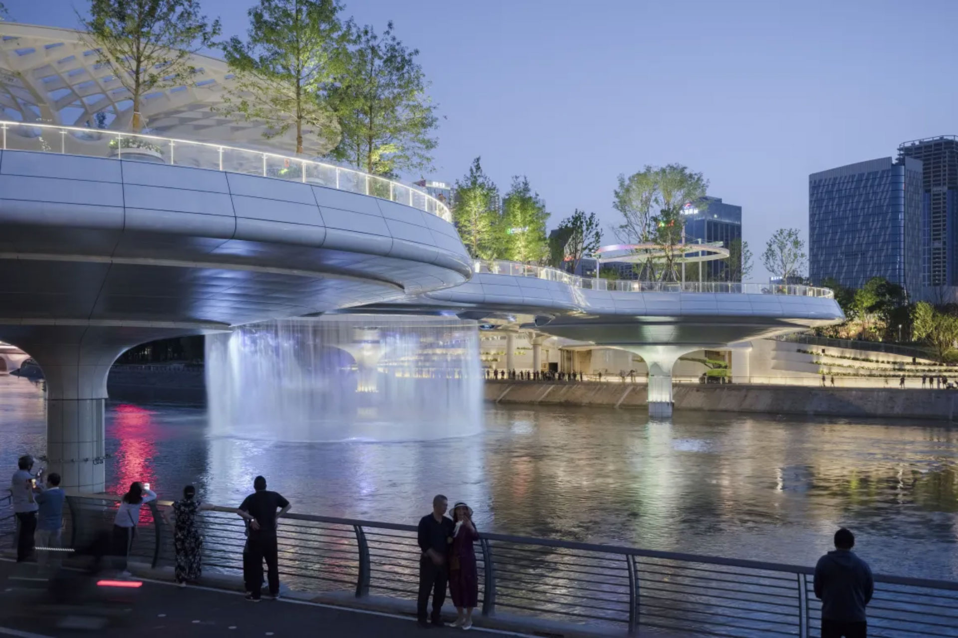 The-Jiaozi-Pedestrian-Bridge_-Chengdu_-China-08
